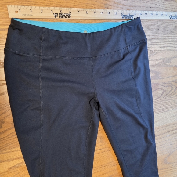 Tangerine Gray With Teal Accents Yoga Workout Pants Capris Women's Size M - Picture 7 of 12